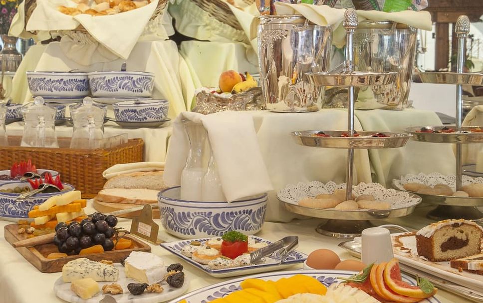 Buffet Photo