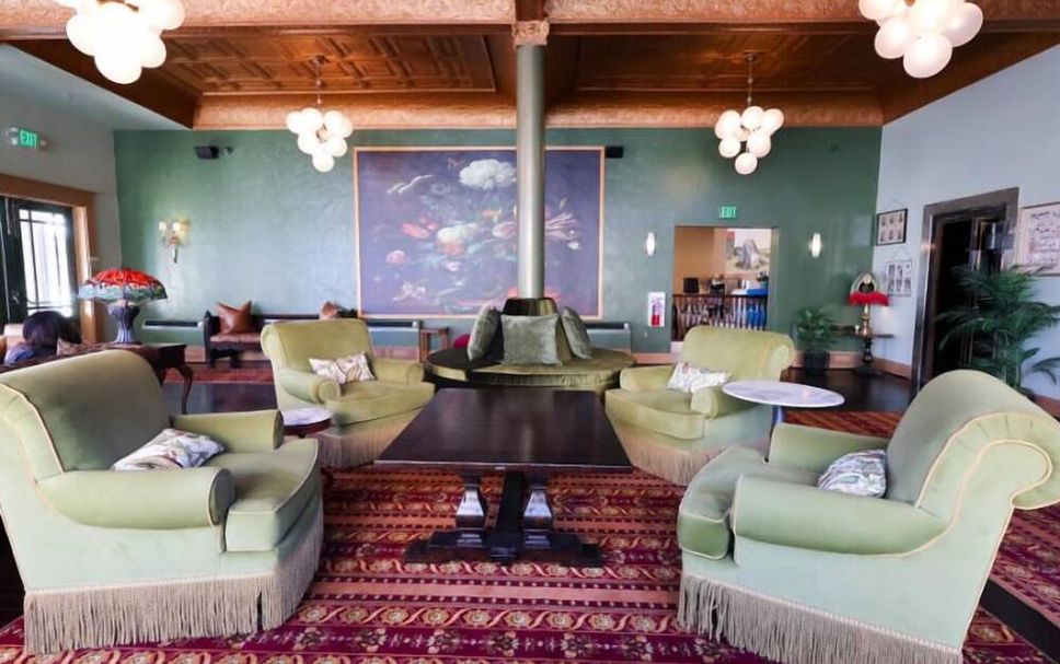 Lounge Photo