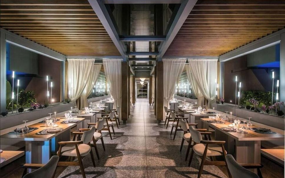 Restaurant Photo