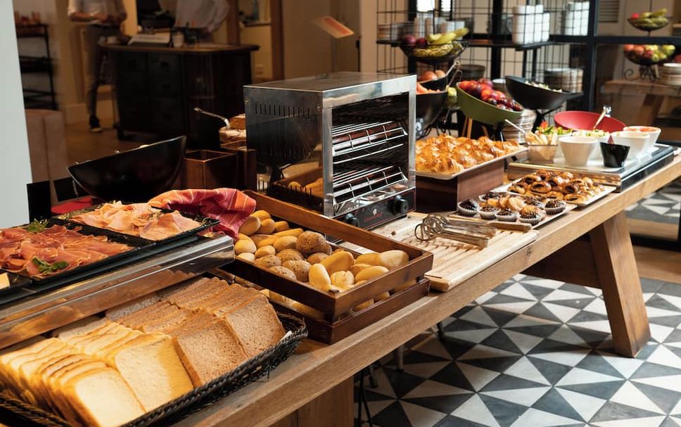 Buffet Photo