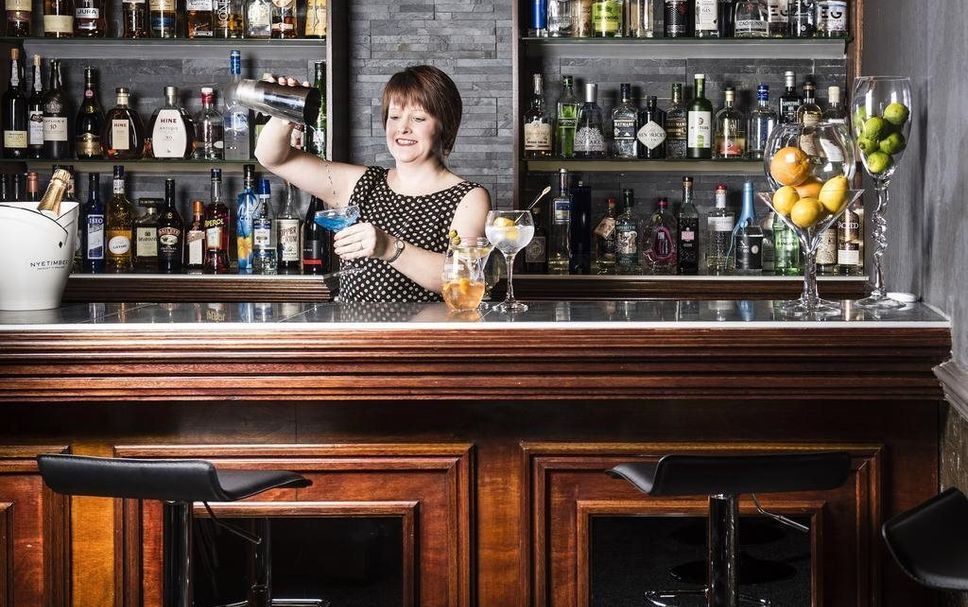 Bar Photo