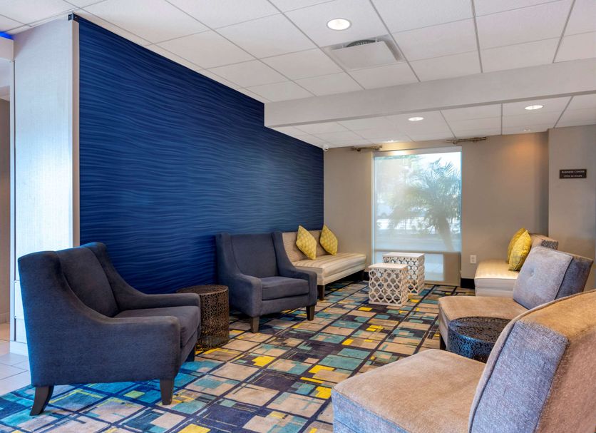 Lounge Photo