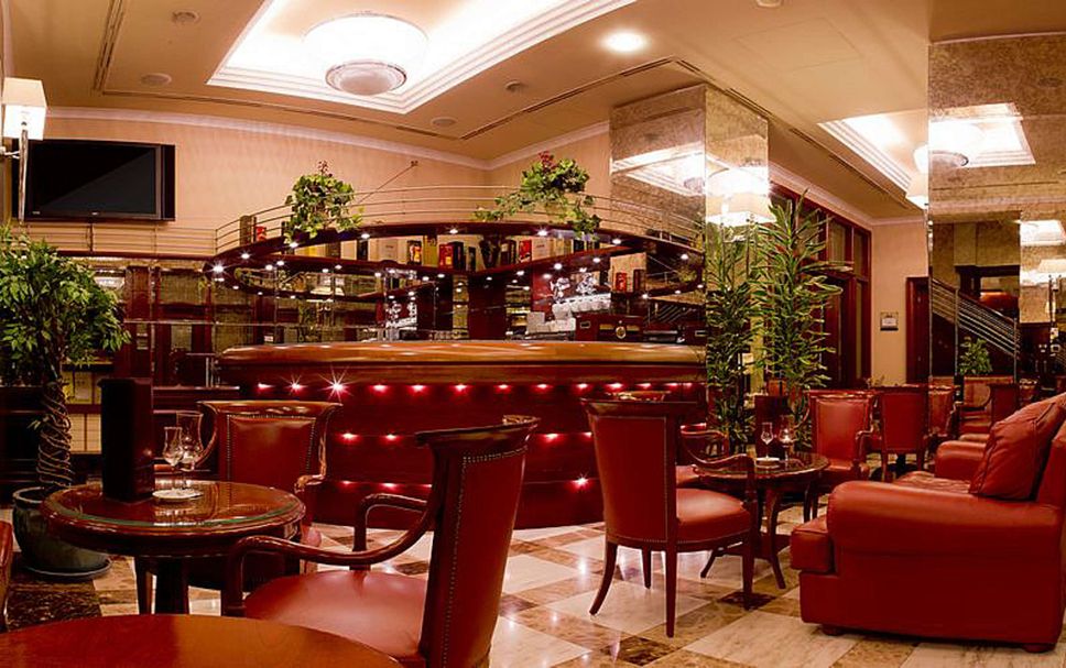 Bar Photo