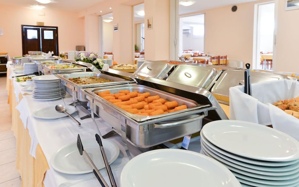 Buffet Photo