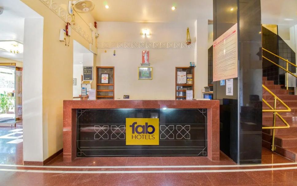 Front desk Photo