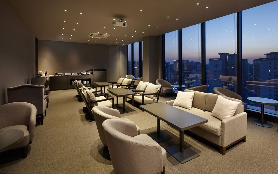 Lounge Photo
