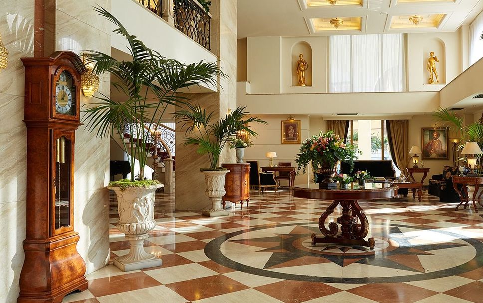 Lobby Photo