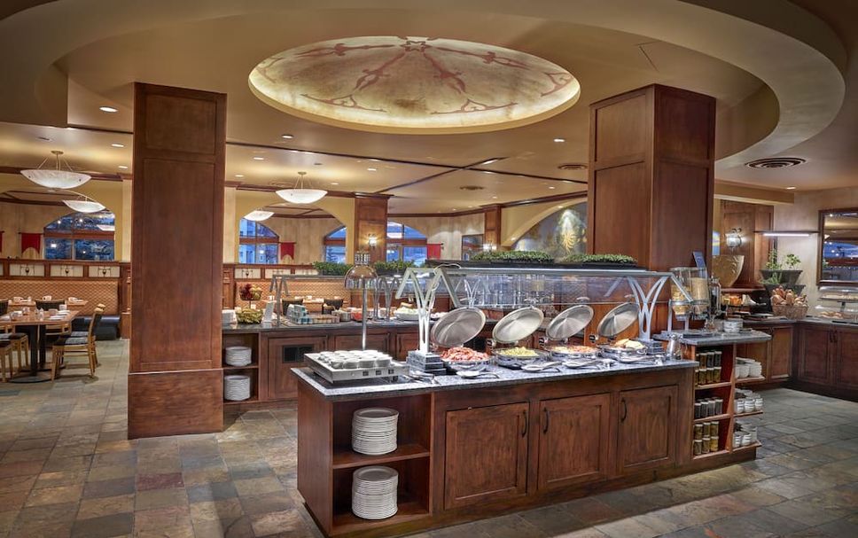 Buffet Photo