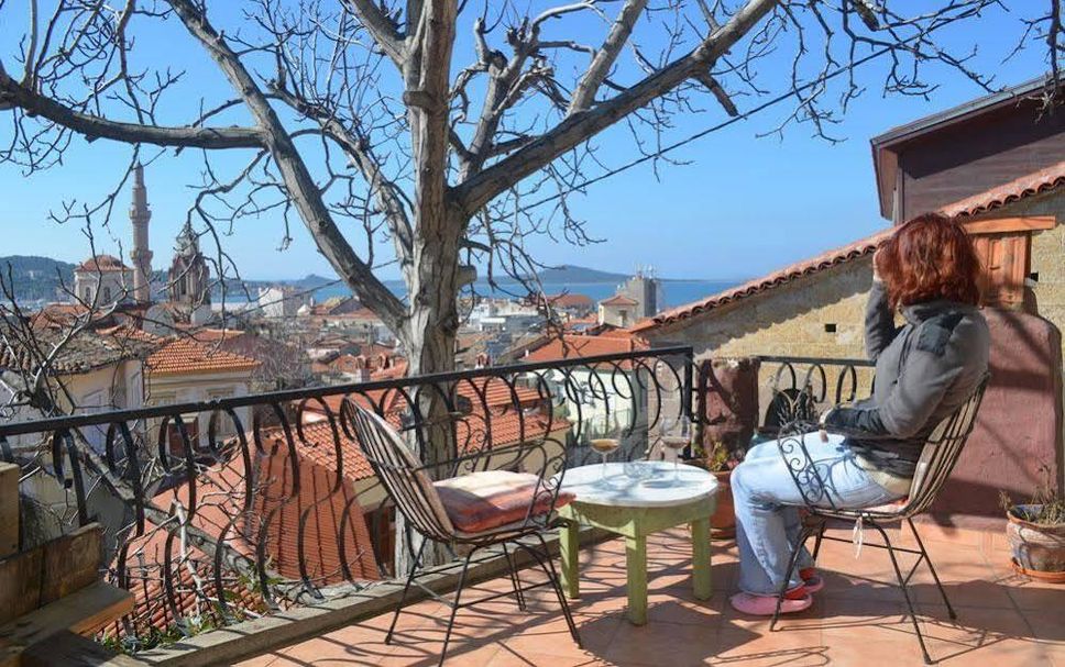 Balcony Photo