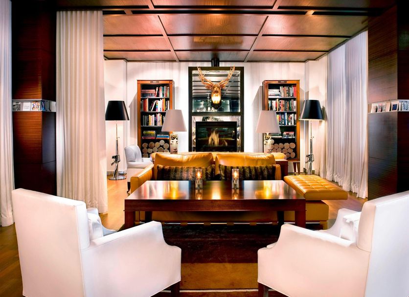 Lounge Photo