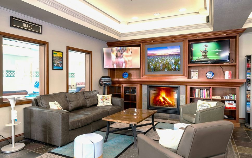 Lounge Photo