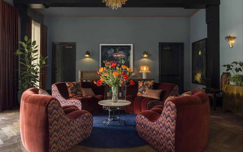 Lounge Photo