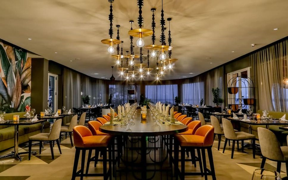 Restaurant Photo