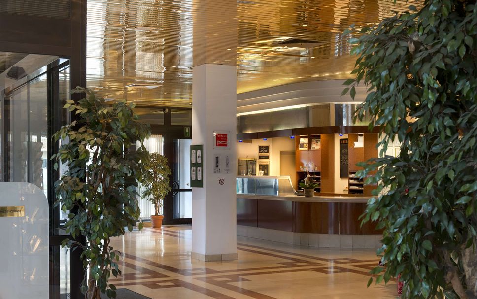 Front desk Photo