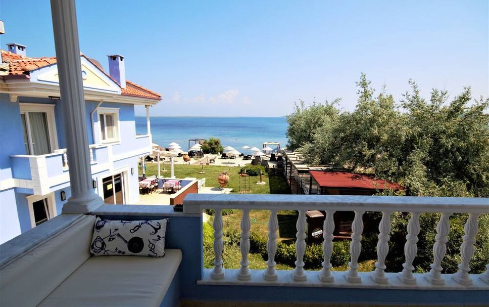 Balcony Photo