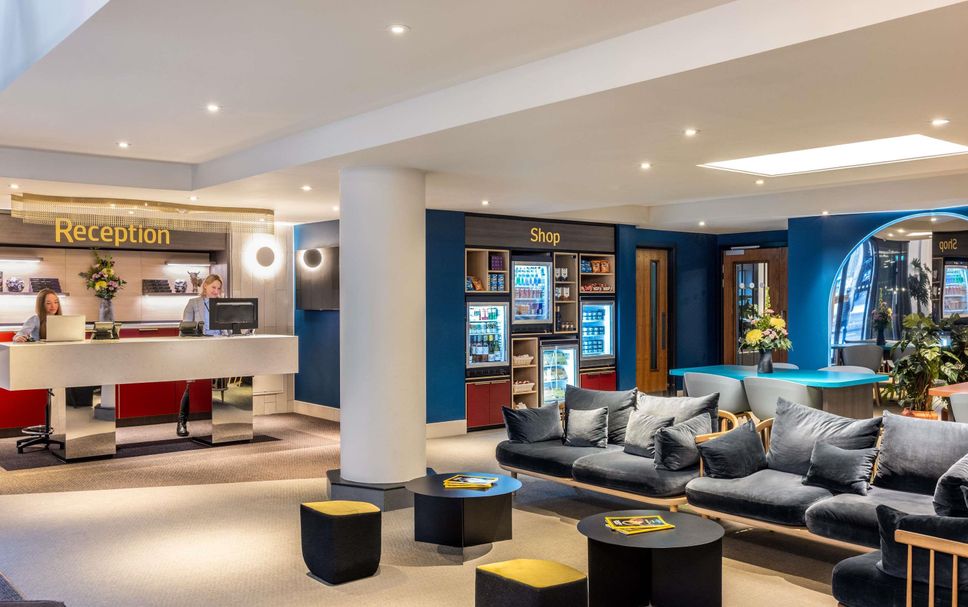 Lounge Photo