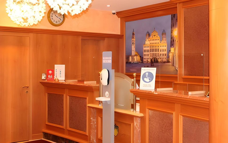 Front desk Photo