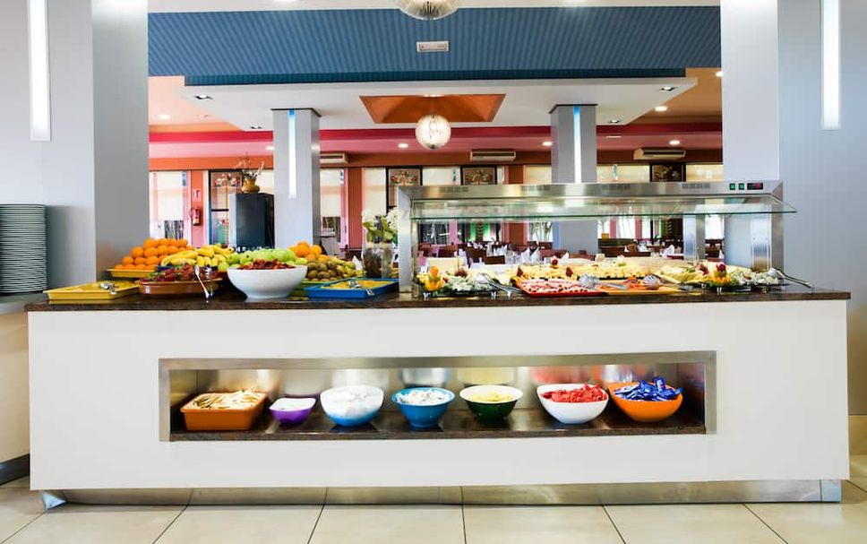 Buffet Photo