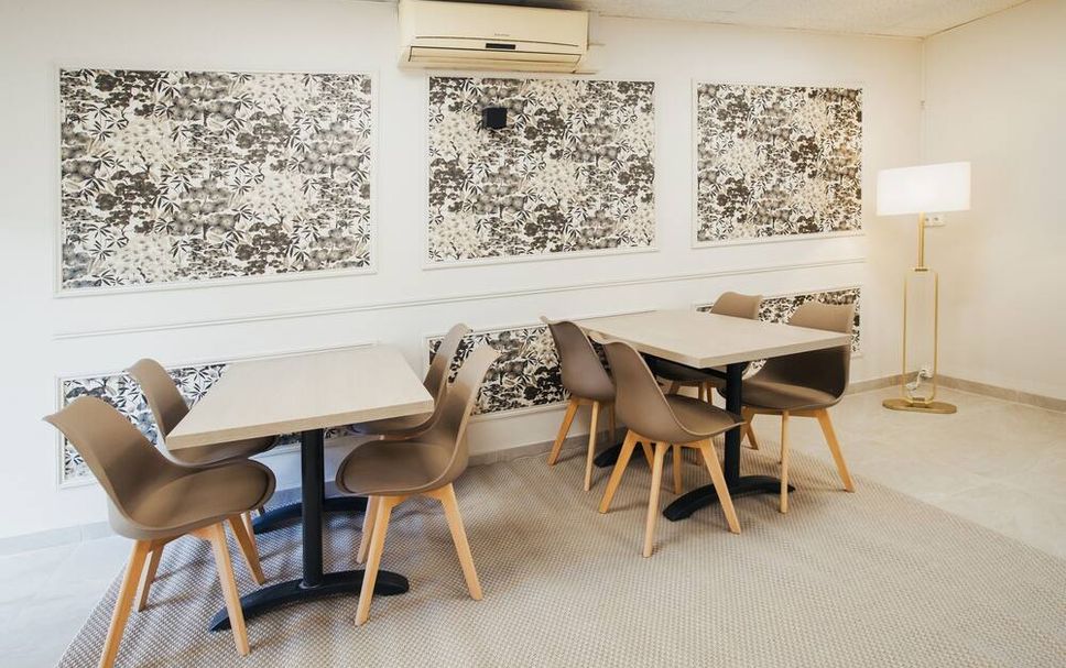 Dining room Photo