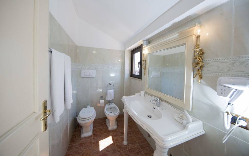 Bathroom Photo