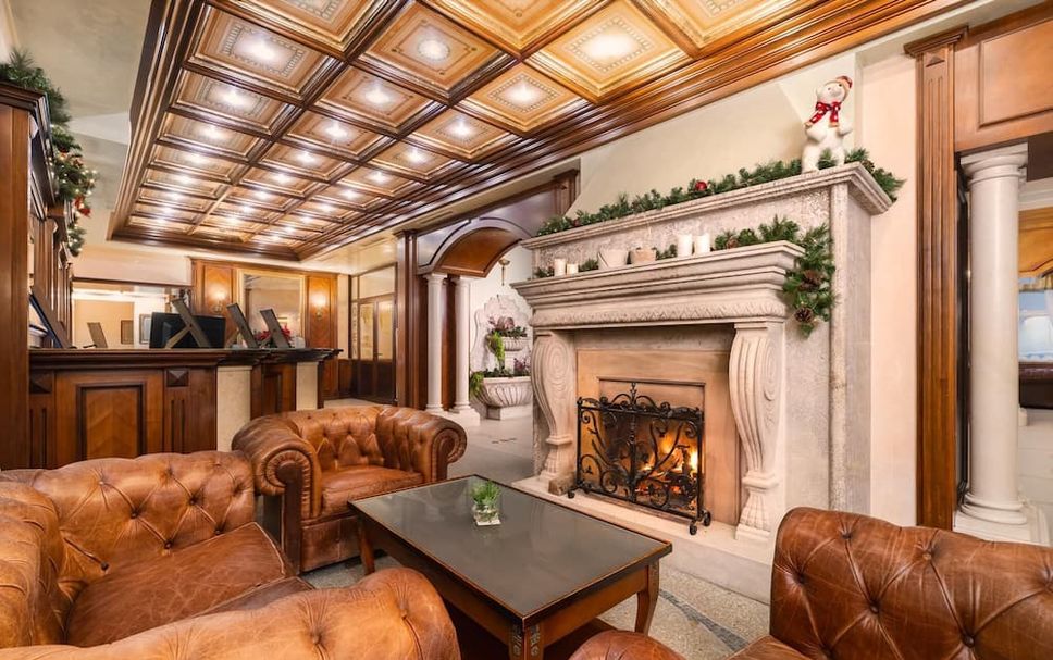 Lounge Photo