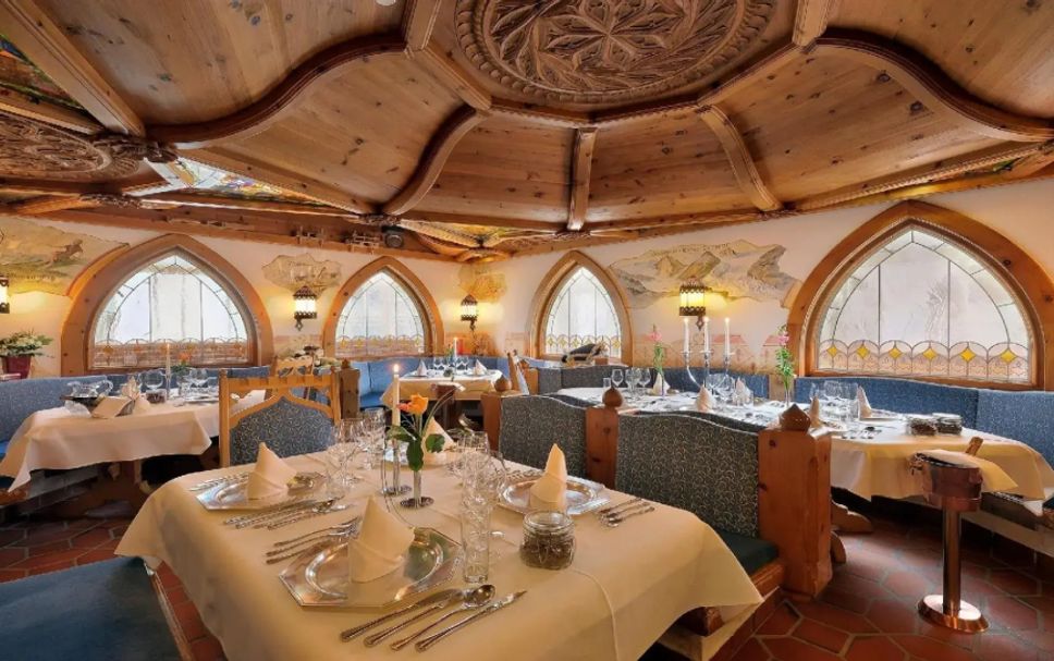 Restaurant Photo