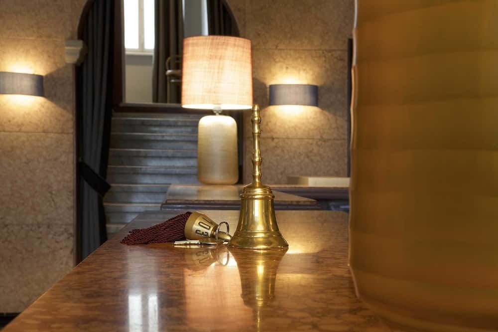 Room amenity