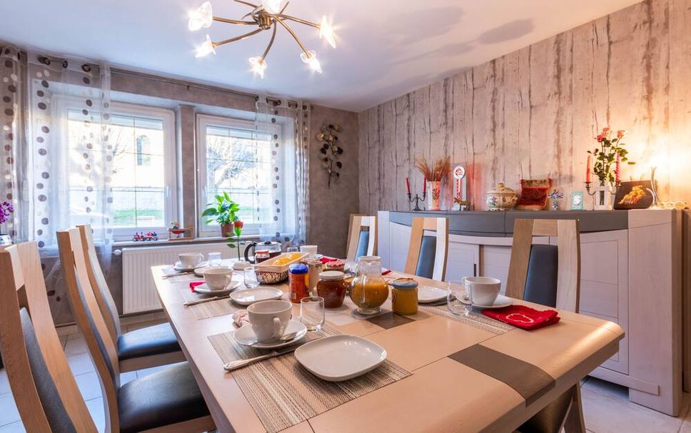 Dining room Photo