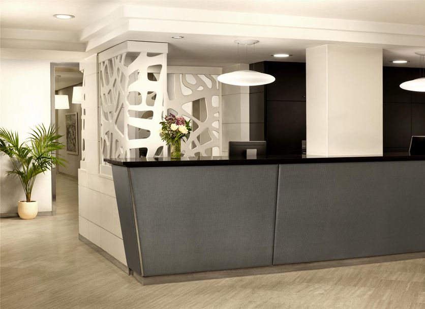 Front desk Photo