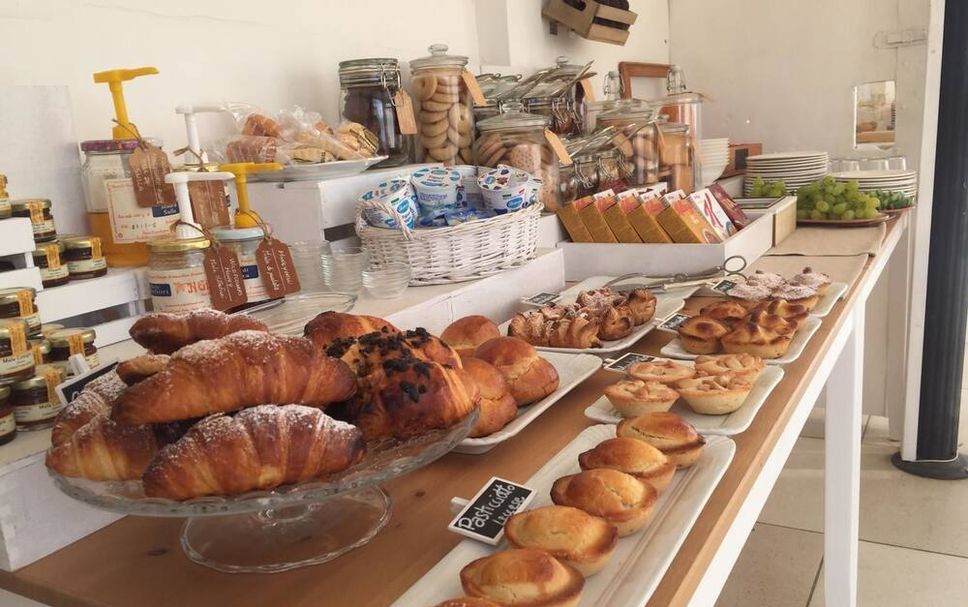 Buffet Photo