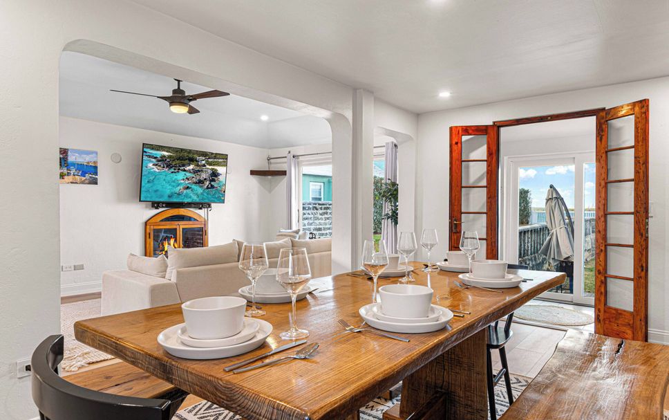 Dining room Photo