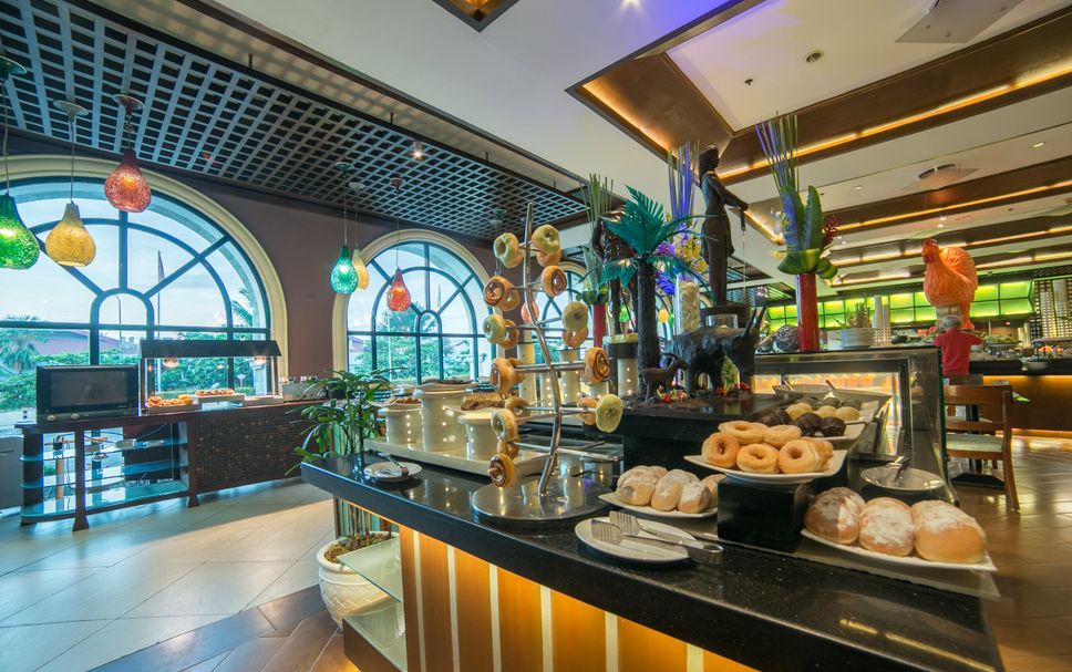 Buffet Photo