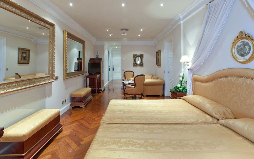 Bedroom Photo