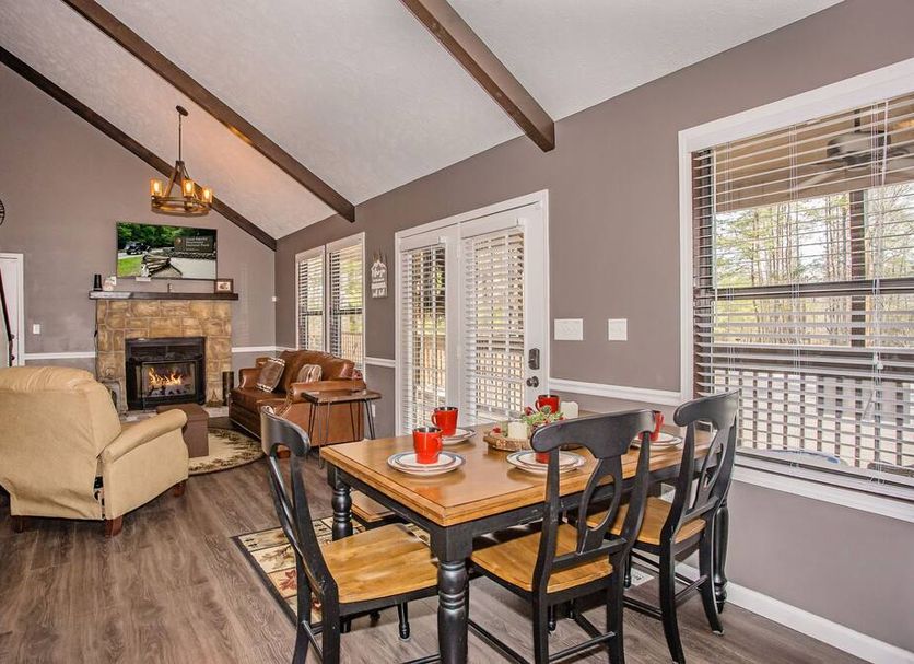 Dining room Photo