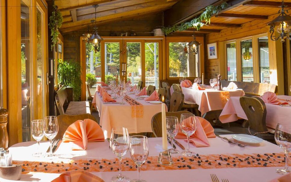 Restaurant Photo