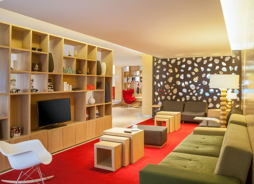 Lounge Photo