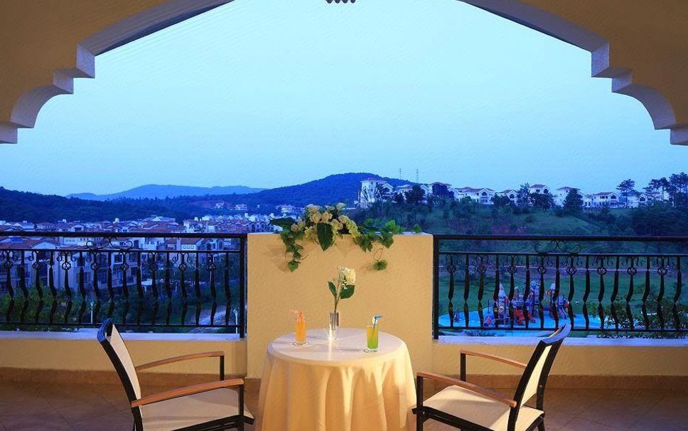 Balcony Photo