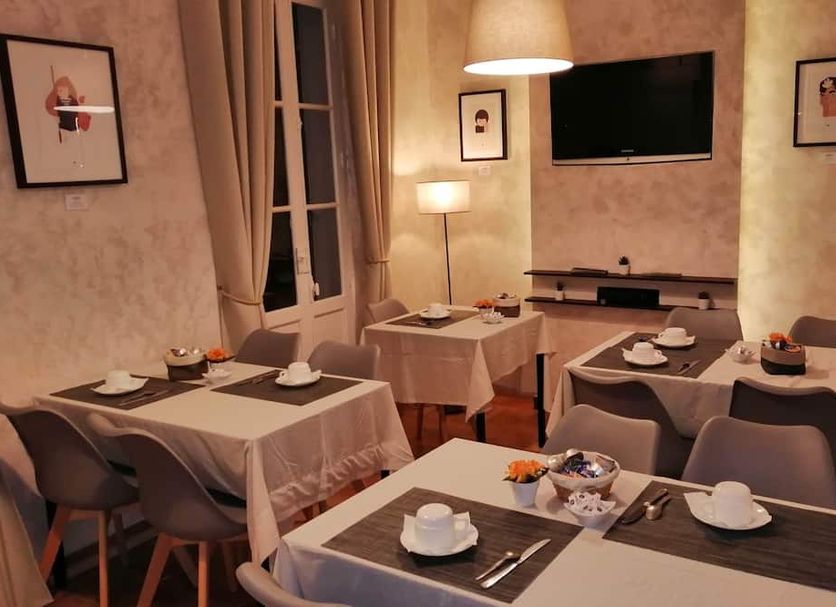 Dining room Photo