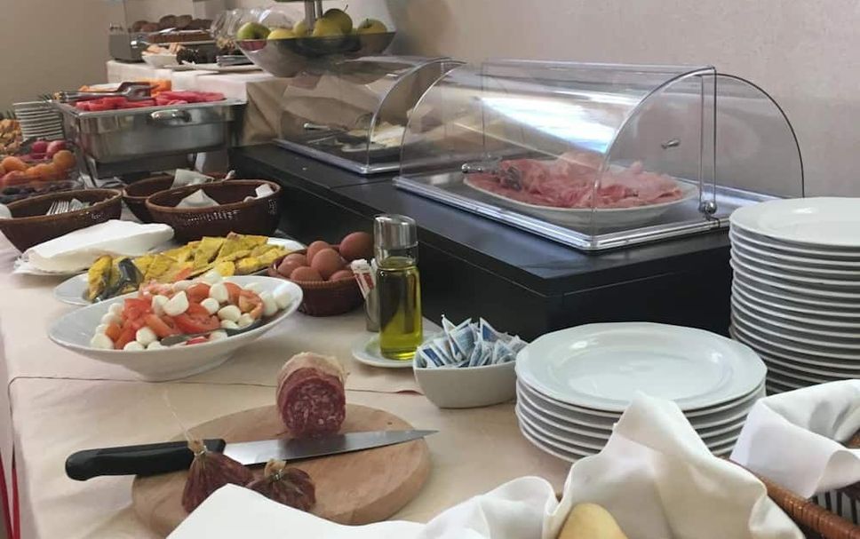 Buffet Photo