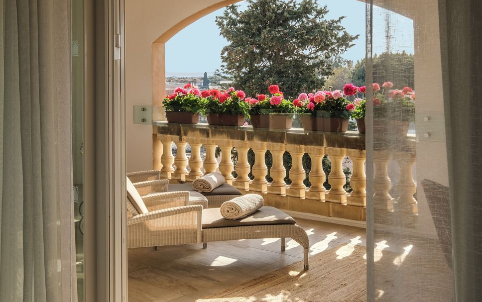 Balcony Photo