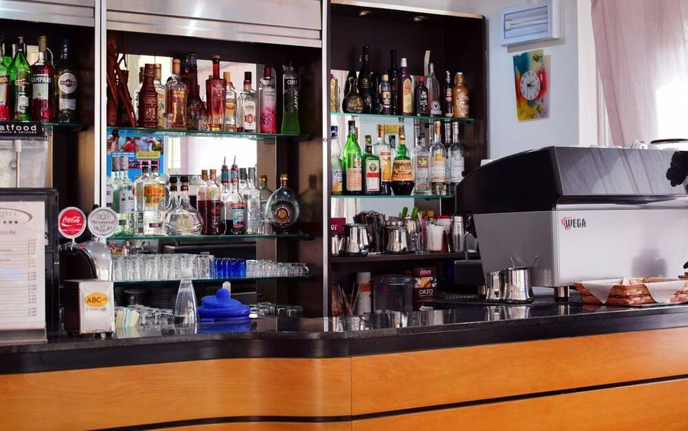 Bar Photo