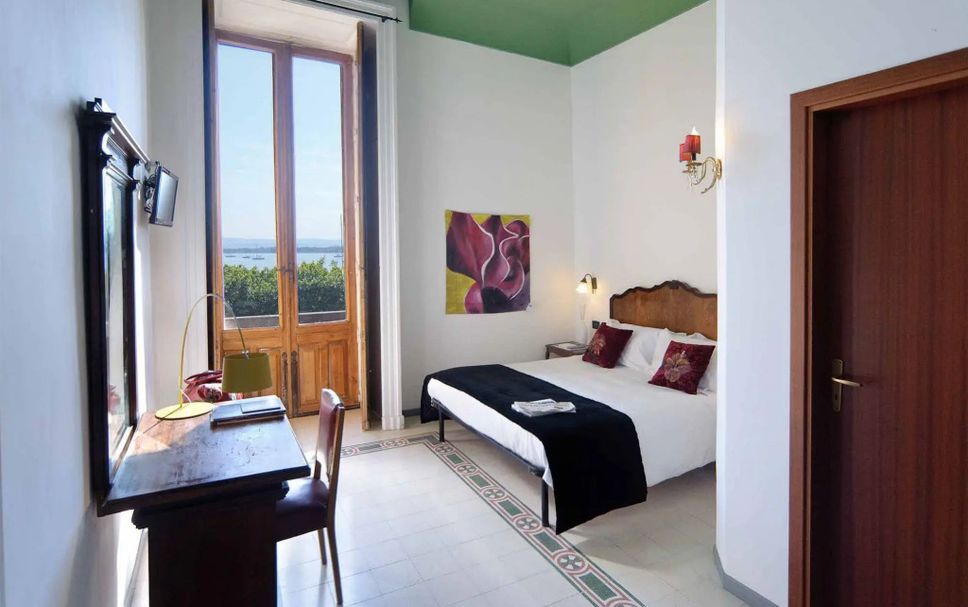 Bedroom Photo