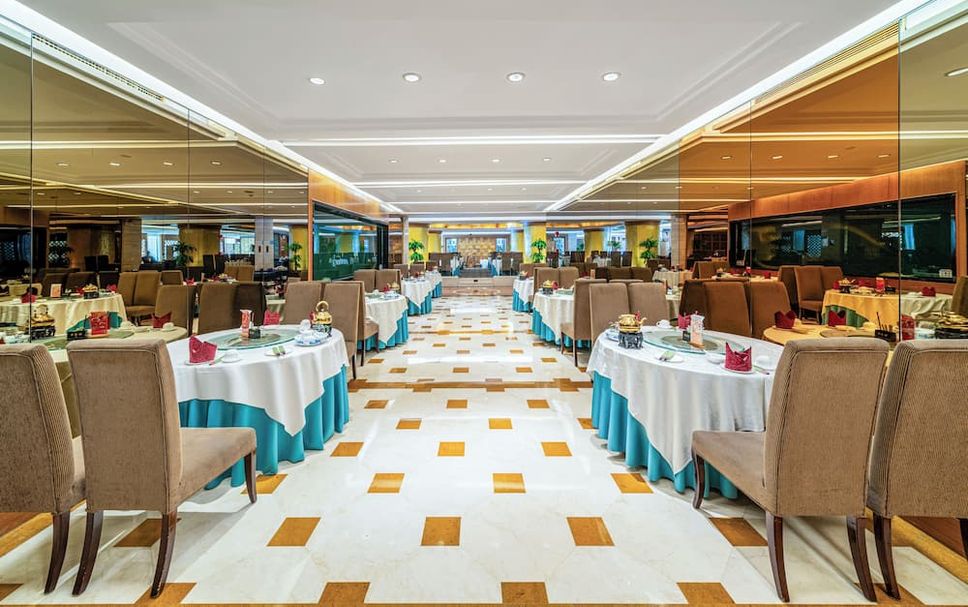 Banquet hall Photo