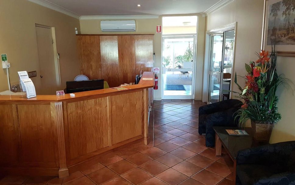 Front desk Photo