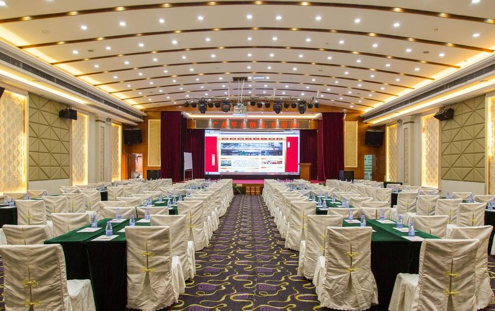 Banquet hall Photo