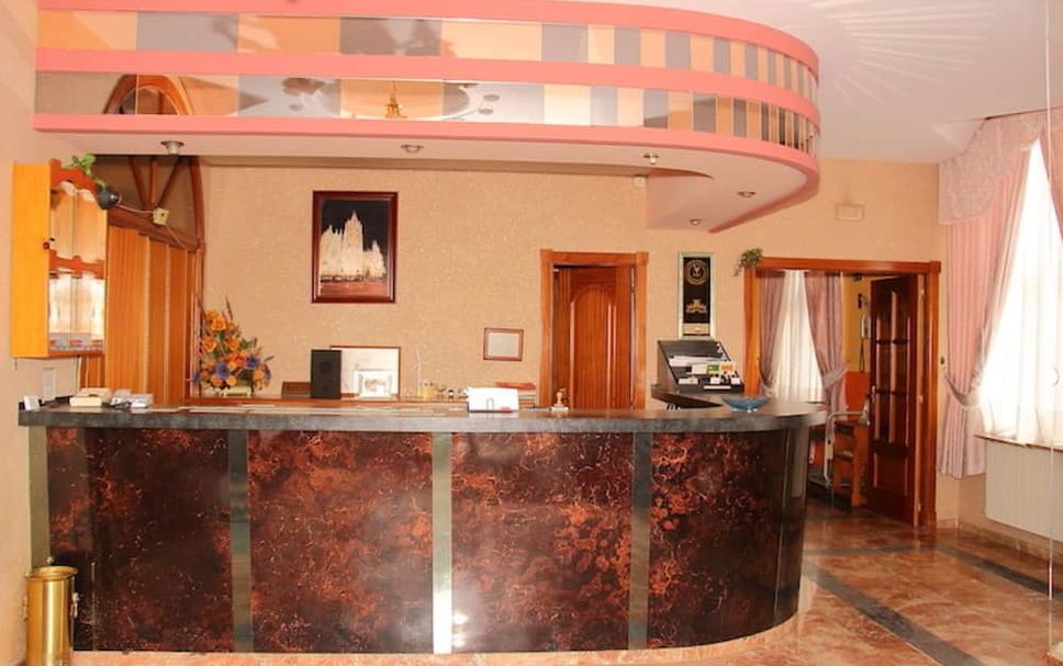 Front desk Photo