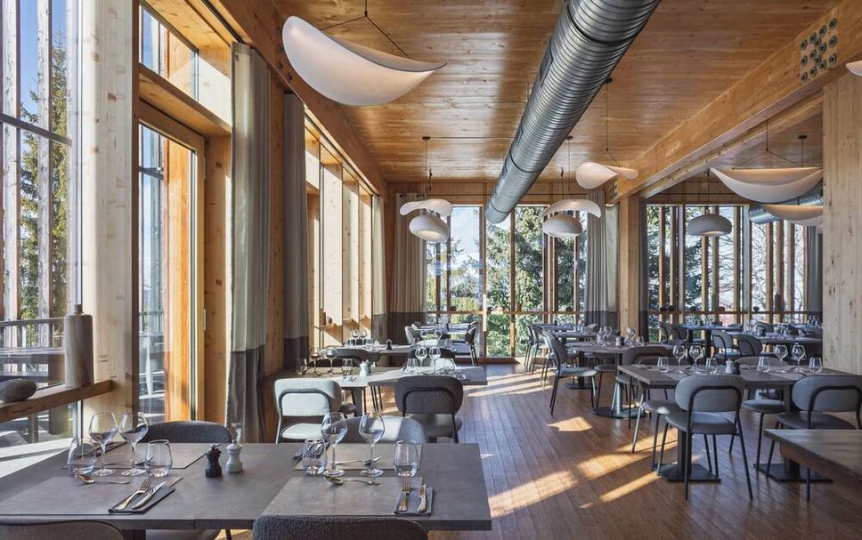 Restaurant Photo