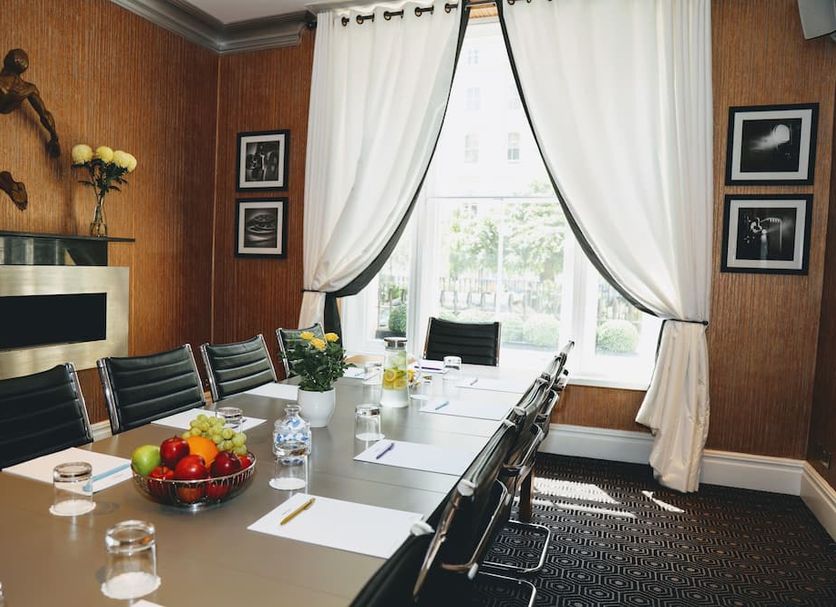 Dining room Photo