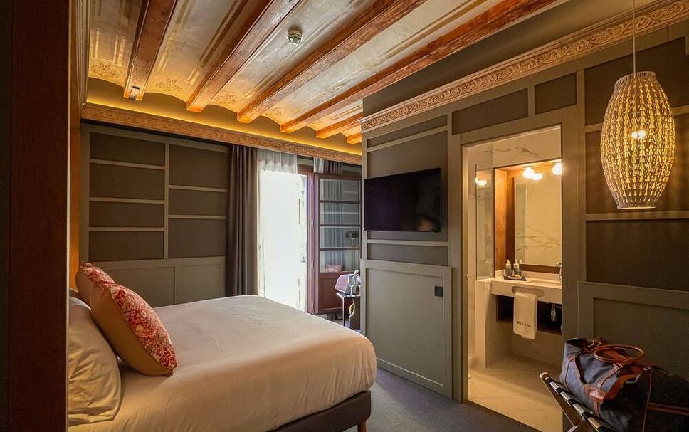 Bedroom Photo