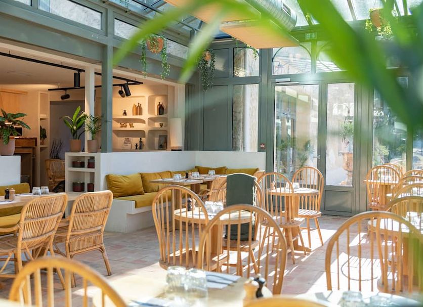 Restaurant Photo